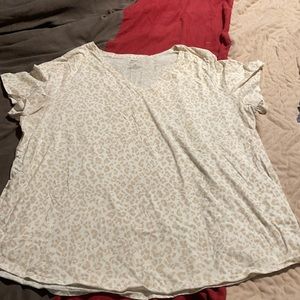 Cheetah print tee shirt